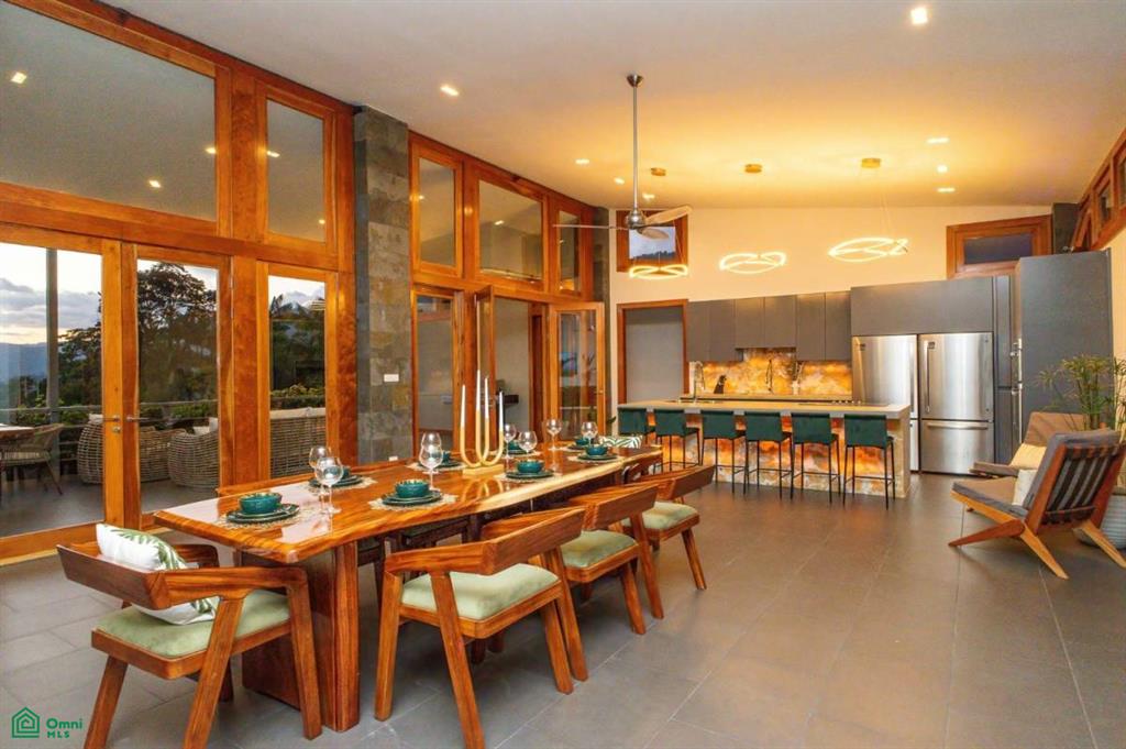 Stunning Luxury Mountain Villa, Chimirol , Rivas, Perez Zeledon, San Jose