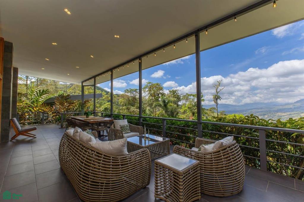 Stunning Luxury Mountain Villa, Chimirol , Rivas, Perez Zeledon, San Jose