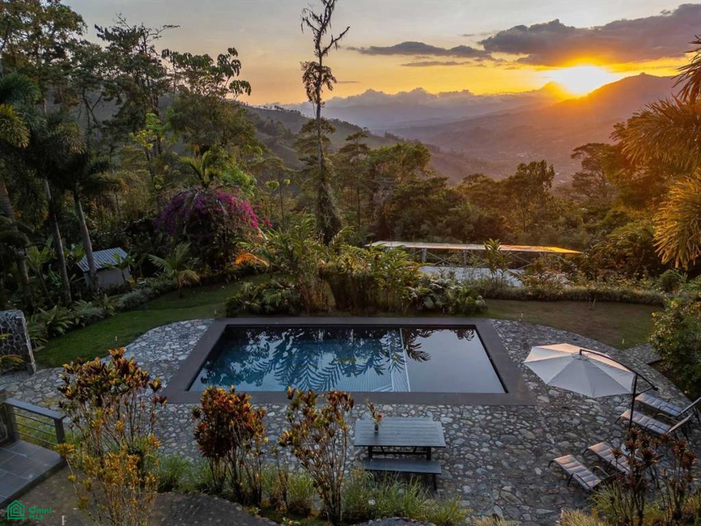 Stunning Luxury Mountain Villa, Chimirol , Rivas, Perez Zeledon, San Jose