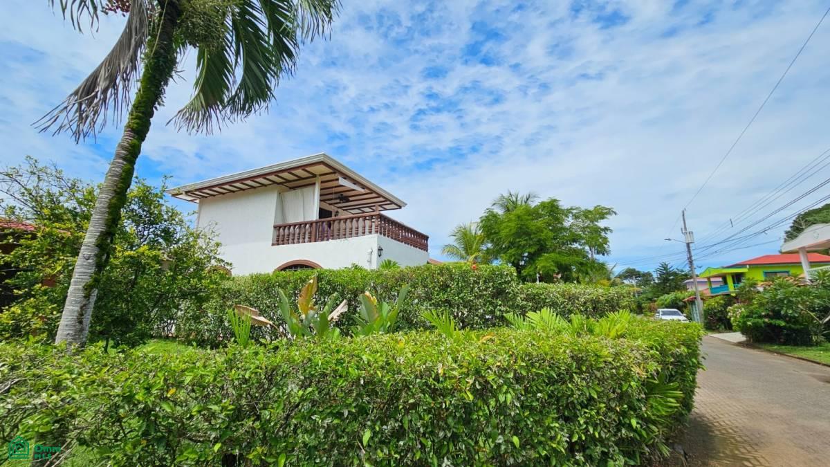 Tropical Breezes in Bejuco near Jaco Casa 35, Jacó, Garabito, Puntarenas