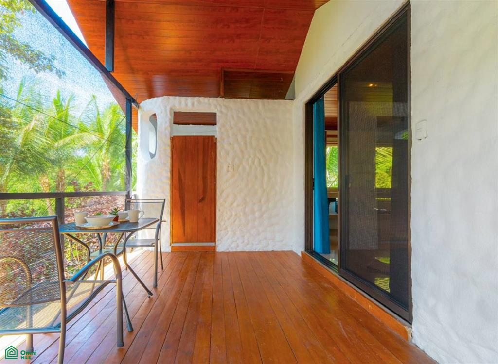 Turnkey 10-Bedroom Airbnb Investment with Pool & Commercial Potential in Ojochal , Puerto Cortés, Osa, Puntarenas