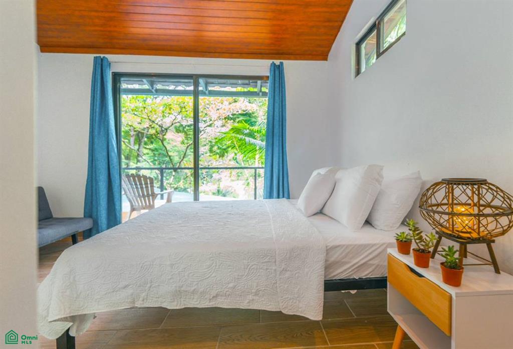 Turnkey 10-Bedroom Airbnb Investment with Pool & Commercial Potential in Ojochal , Puerto Cortés, Osa, Puntarenas