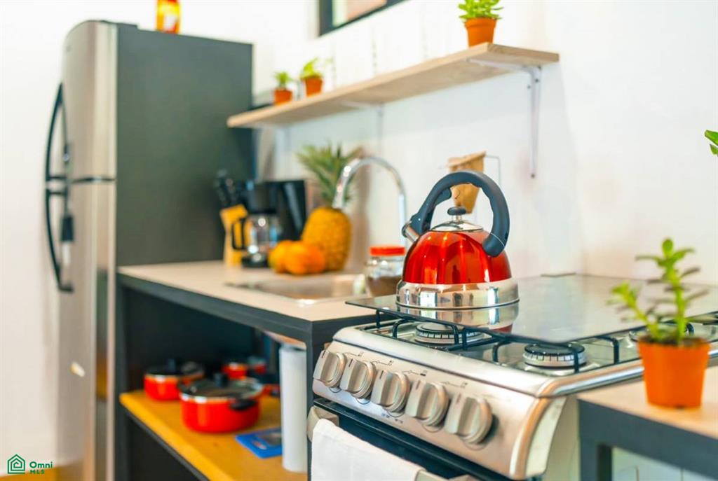 Turnkey 10-Bedroom Airbnb Investment with Pool & Commercial Potential in Ojochal , Puerto Cortés, Osa, Puntarenas