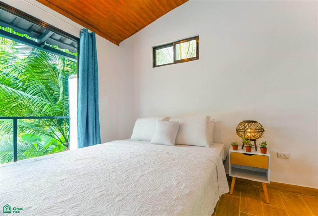 Turnkey 10-Bedroom Airbnb Investment with Pool & Commercial Potential in Ojochal , Puerto Cortés, Osa, Puntarenas