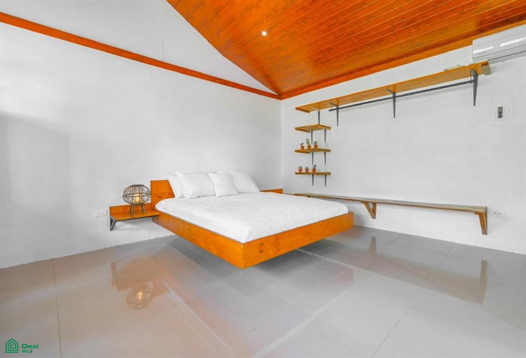 Turnkey 10-Bedroom Airbnb Investment with Pool & Commercial Potential in Ojochal , Puerto Cortés, Osa, Puntarenas