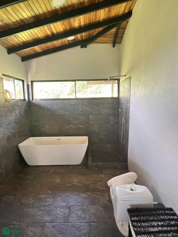 Elegant 3-Bedroom Home with Ocean & Mountain Views in the Heart of Tinamaste , Tinamaste, Perez Zeledon, San Jose