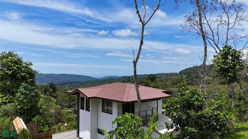 Elegant 3-Bedroom Home with Ocean & Mountain Views in the Heart of Tinamaste , Tinamaste, Perez Zeledon, San Jose