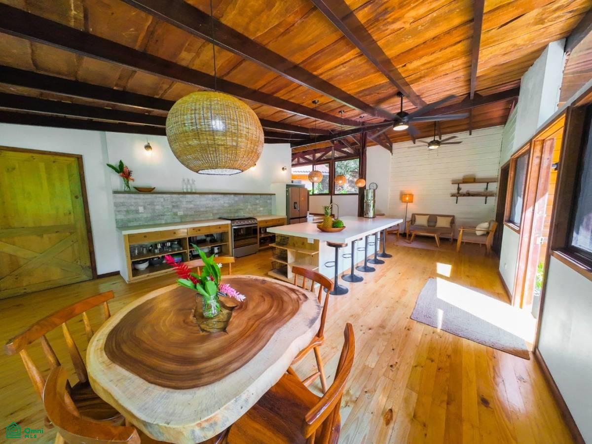 Secluded Jungle Retreat with Riverfront & Expansion Potential in the Heart of Ojochal , Puerto Cortés, Osa, Puntarenas