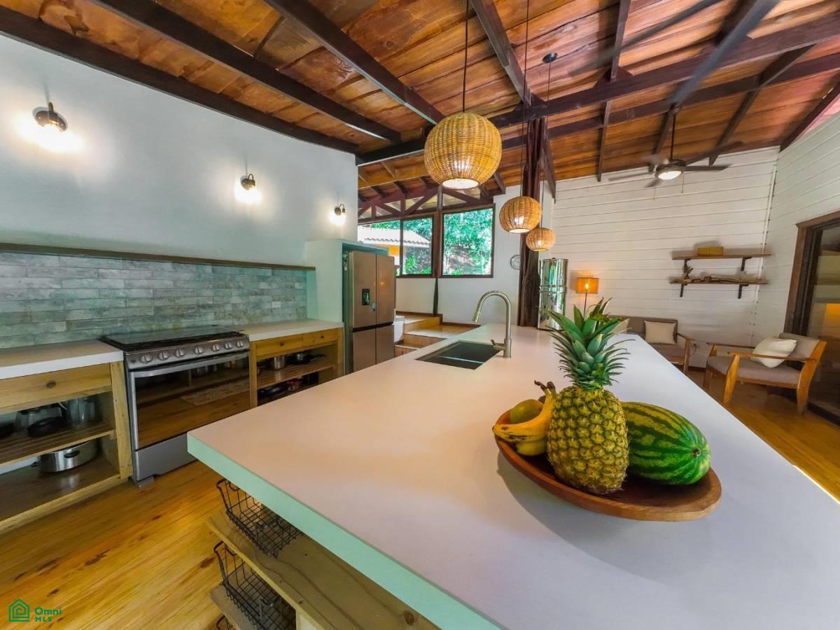 Secluded Jungle Retreat with Riverfront & Expansion Potential in the Heart of Ojochal , Puerto Cortés, Osa, Puntarenas