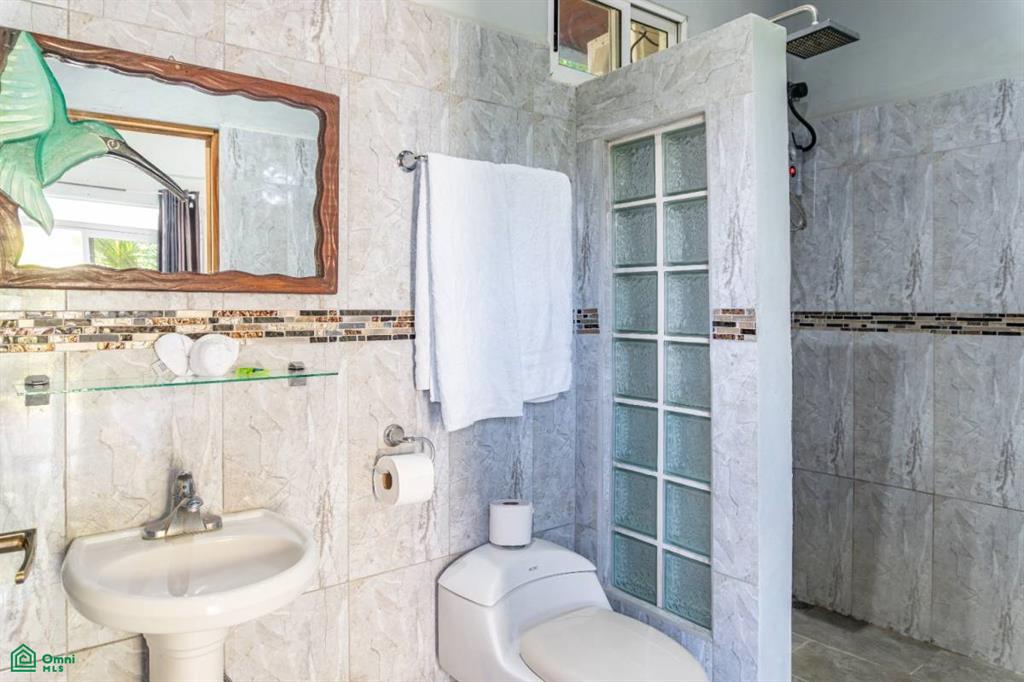 Tuki Tuki Investment Hotel