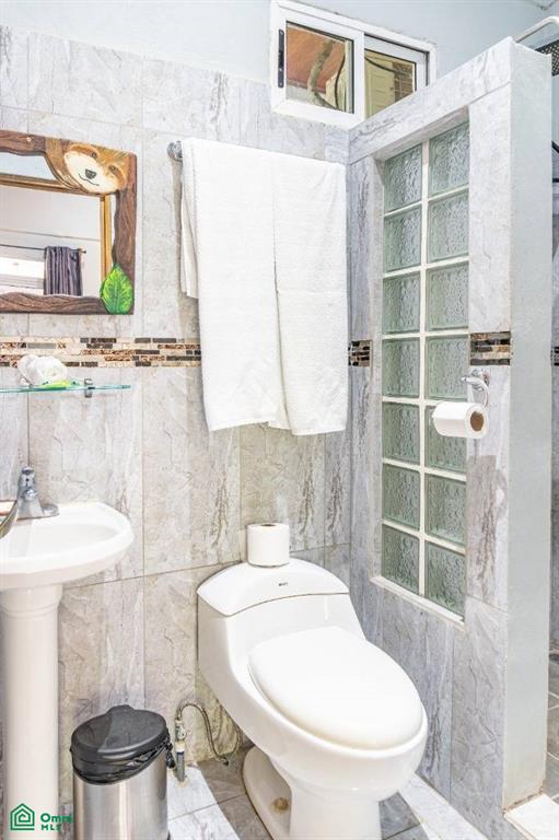 Tuki Tuki Investment Hotel