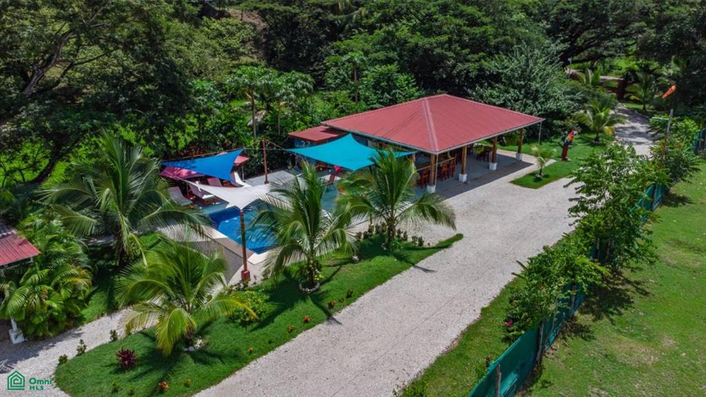 Tuki Tuki Investment Hotel