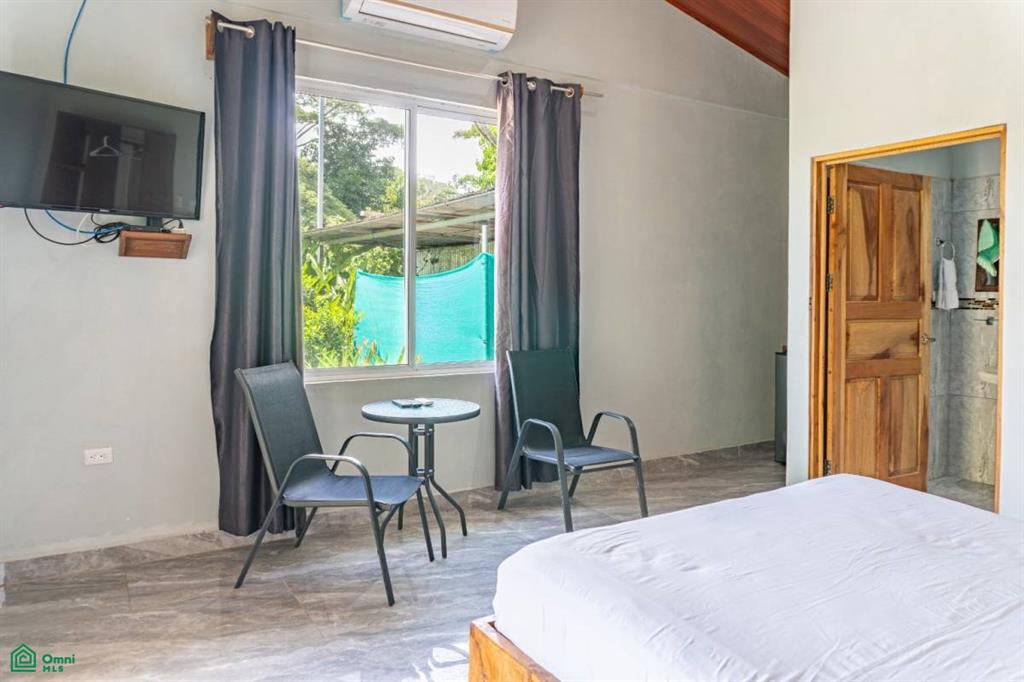 Tuki Tuki Investment Hotel