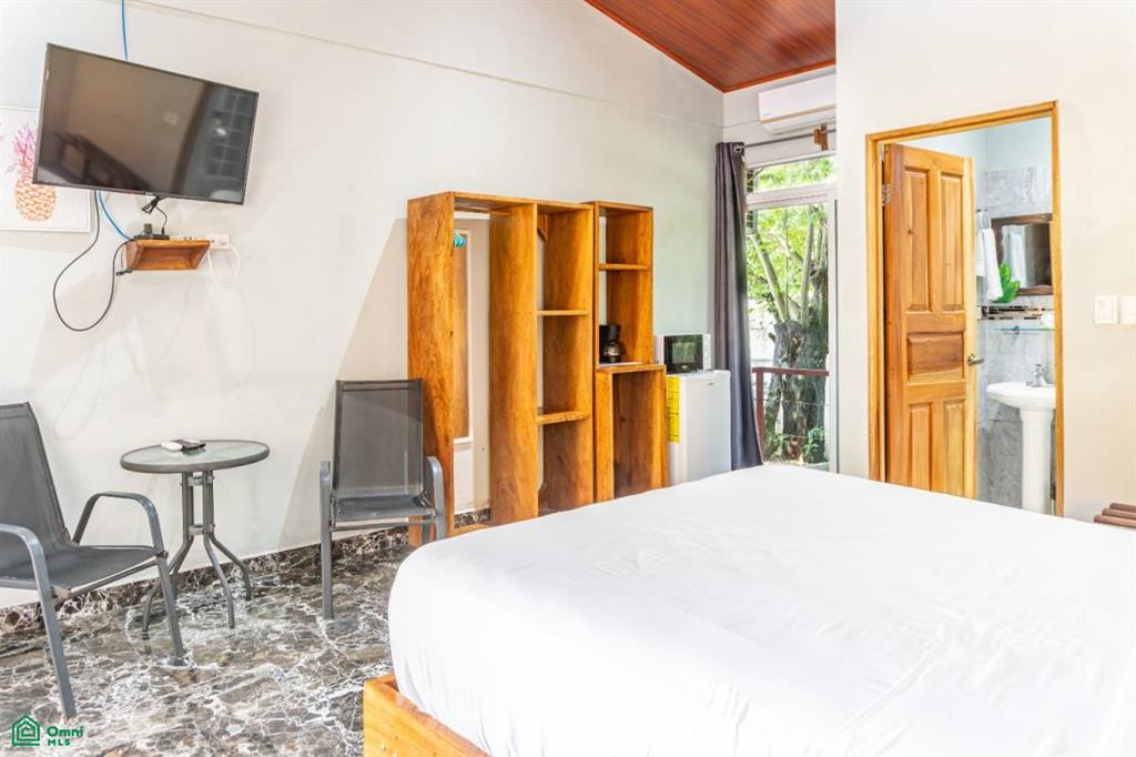 Tuki Tuki Investment Hotel