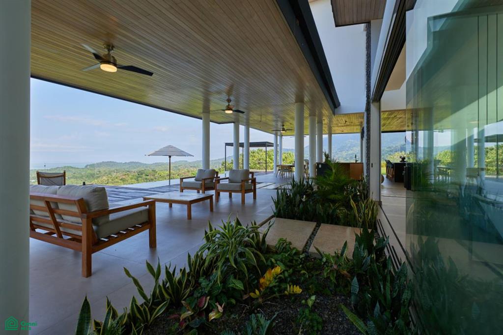 Luxury Retreat in Ojochal Villa Sunset del Mar