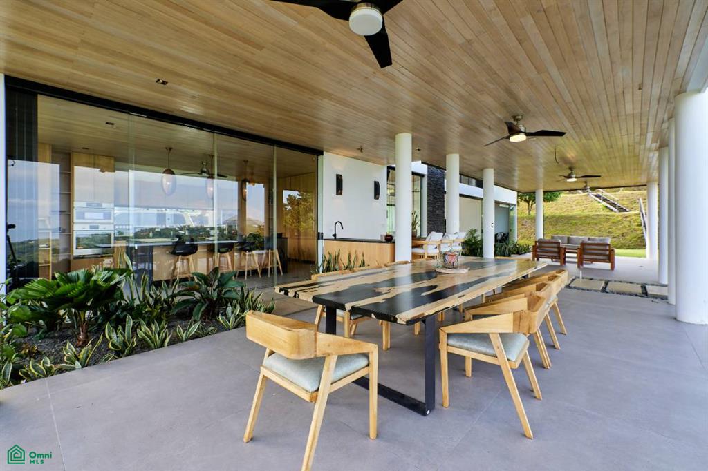 Luxury Retreat in Ojochal Villa Sunset del Mar