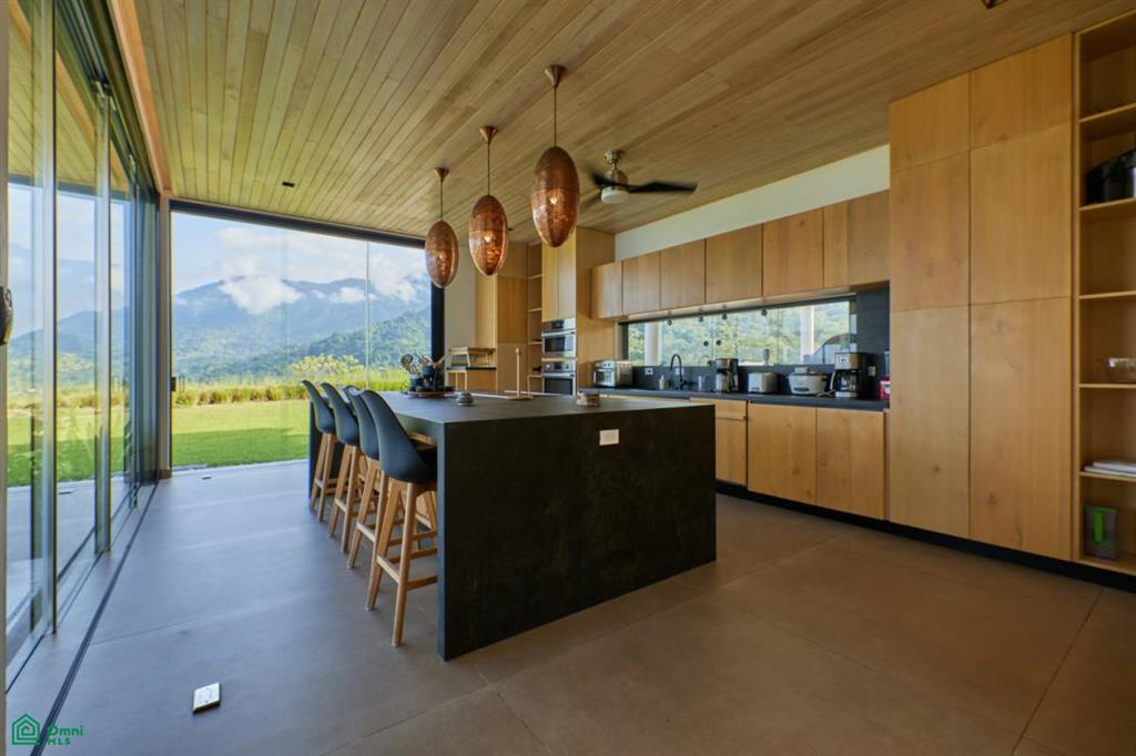 Luxury Retreat in Ojochal Villa Sunset del Mar