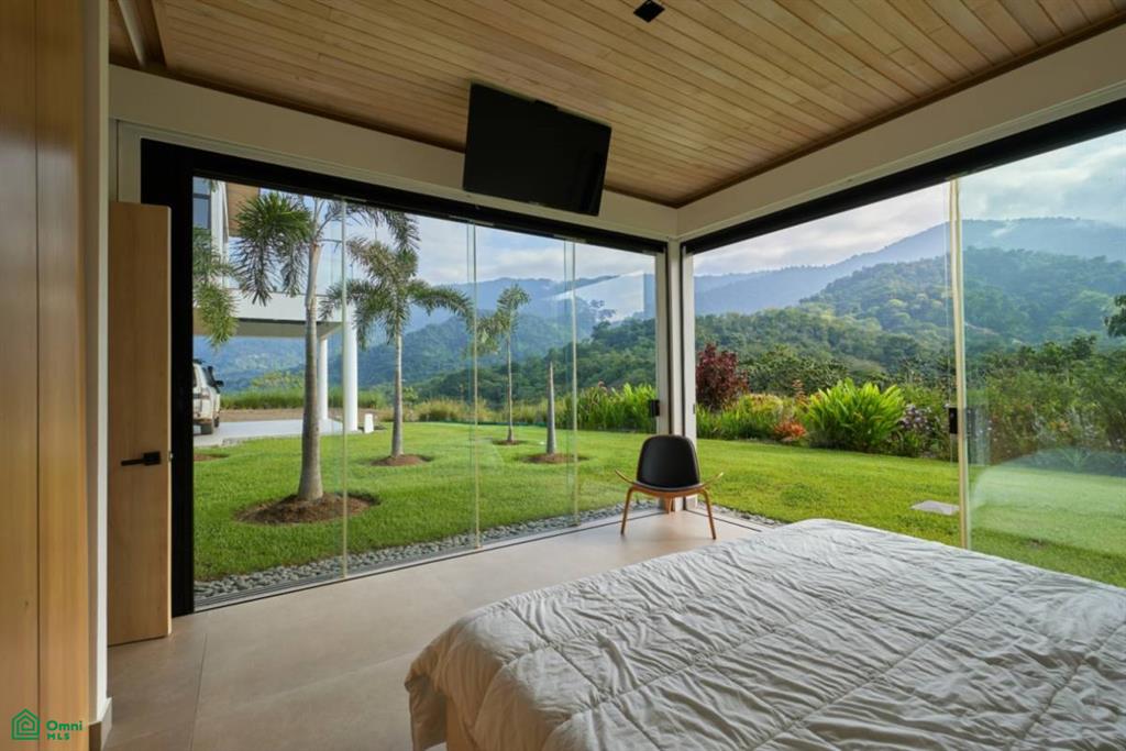 Luxury Retreat in Ojochal Villa Sunset del Mar