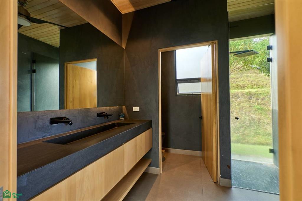 Luxury Retreat in Ojochal Villa Sunset del Mar