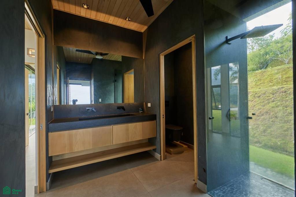 Luxury Retreat in Ojochal Villa Sunset del Mar