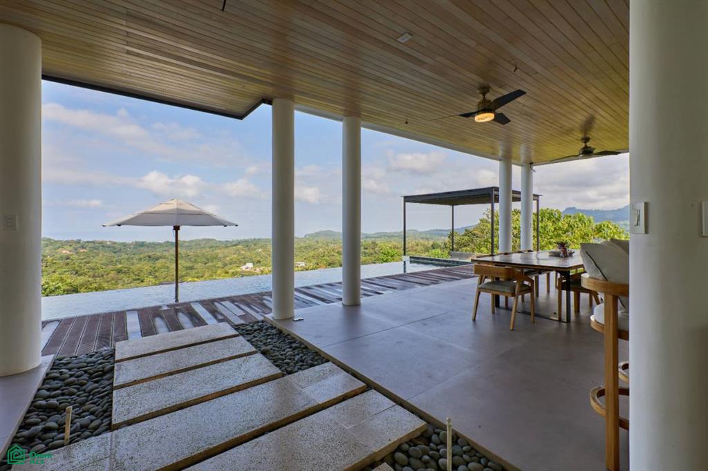 Luxury Retreat in Ojochal Villa Sunset del Mar