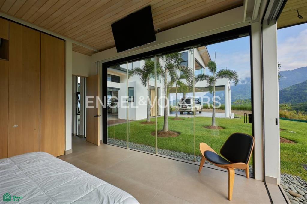 Luxury Retreat in Ojochal Villa Sunset del Mar