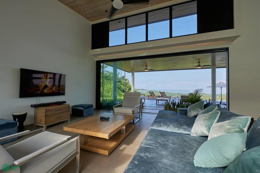 Luxury Retreat in Ojochal Villa Sunset del Mar