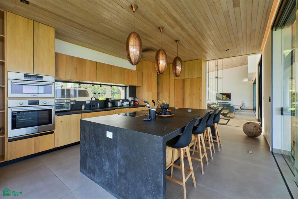 Luxury Retreat in Ojochal Villa Sunset del Mar