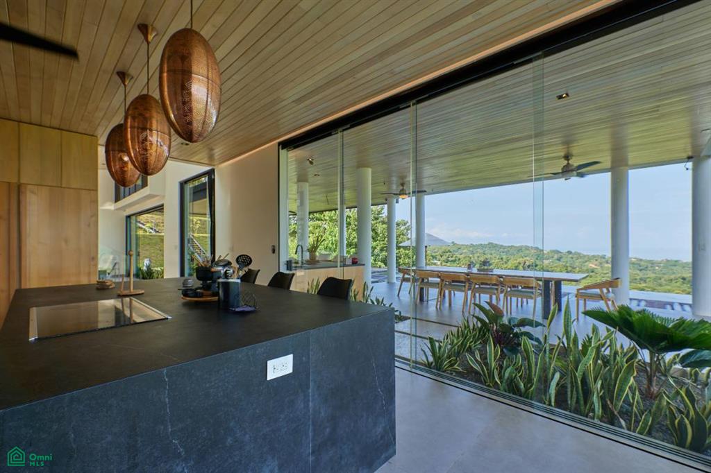 Luxury Retreat in Ojochal Villa Sunset del Mar