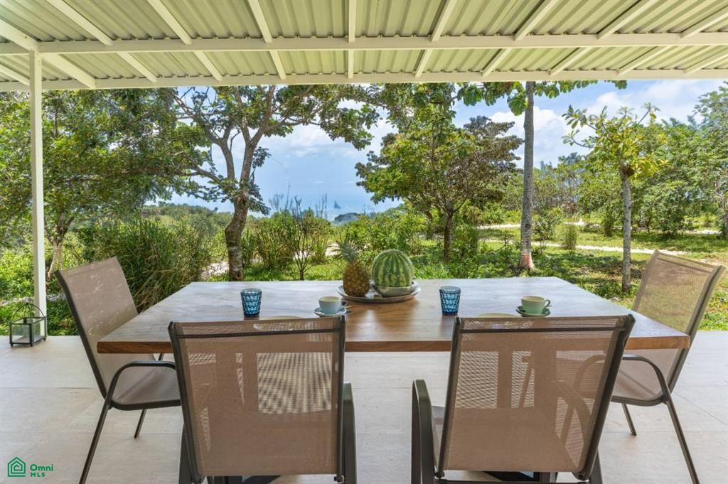Casa Tosh , Belén de Nosarita, Guanacaste