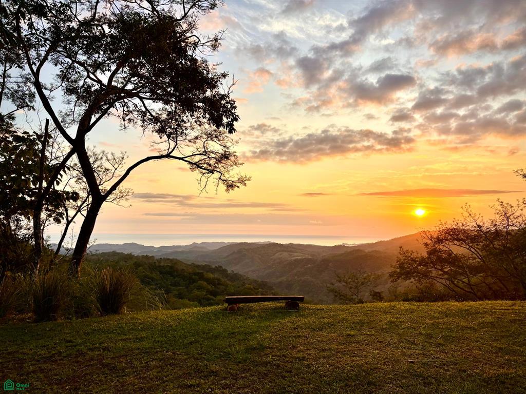 Nada Finca Naranjalito