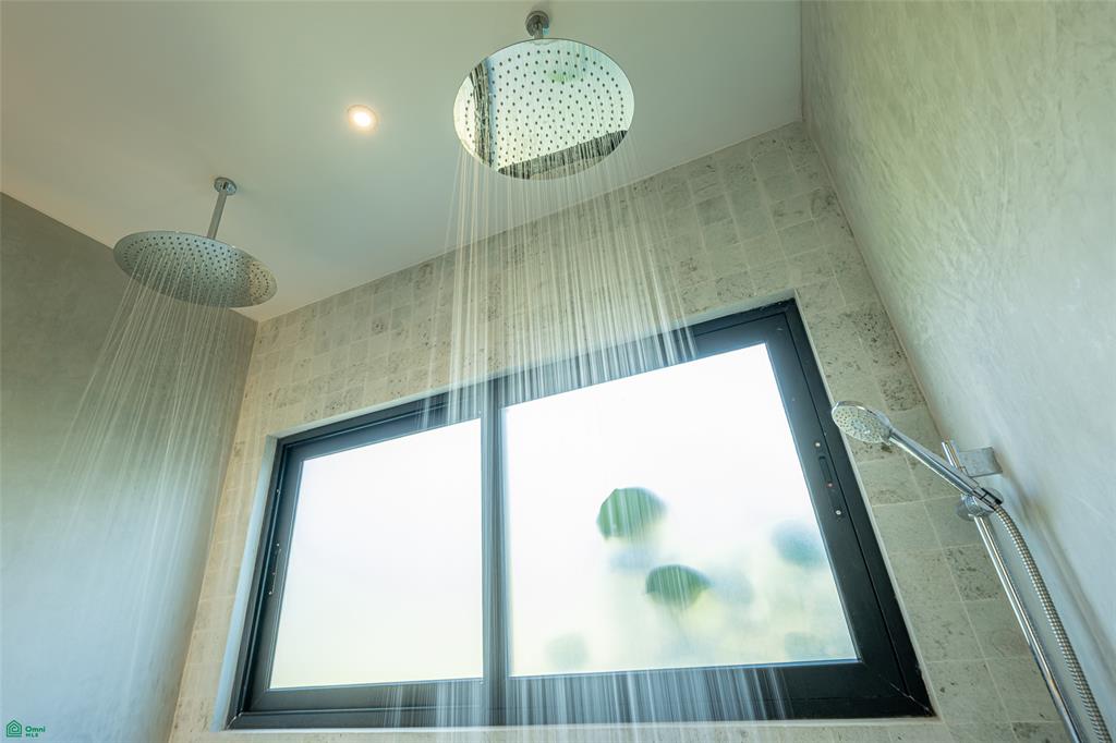 Casa GG | An Artistic Home Immersed in Beauty