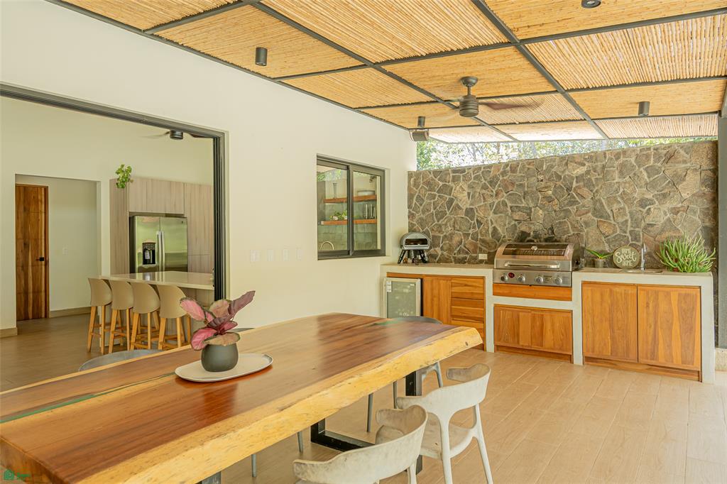 Casa GG | An Artistic Home Immersed in Beauty