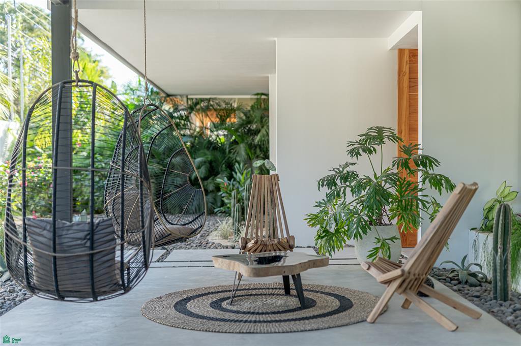 Vida Hermosa | A Private Sanctuary Steps from the Surf