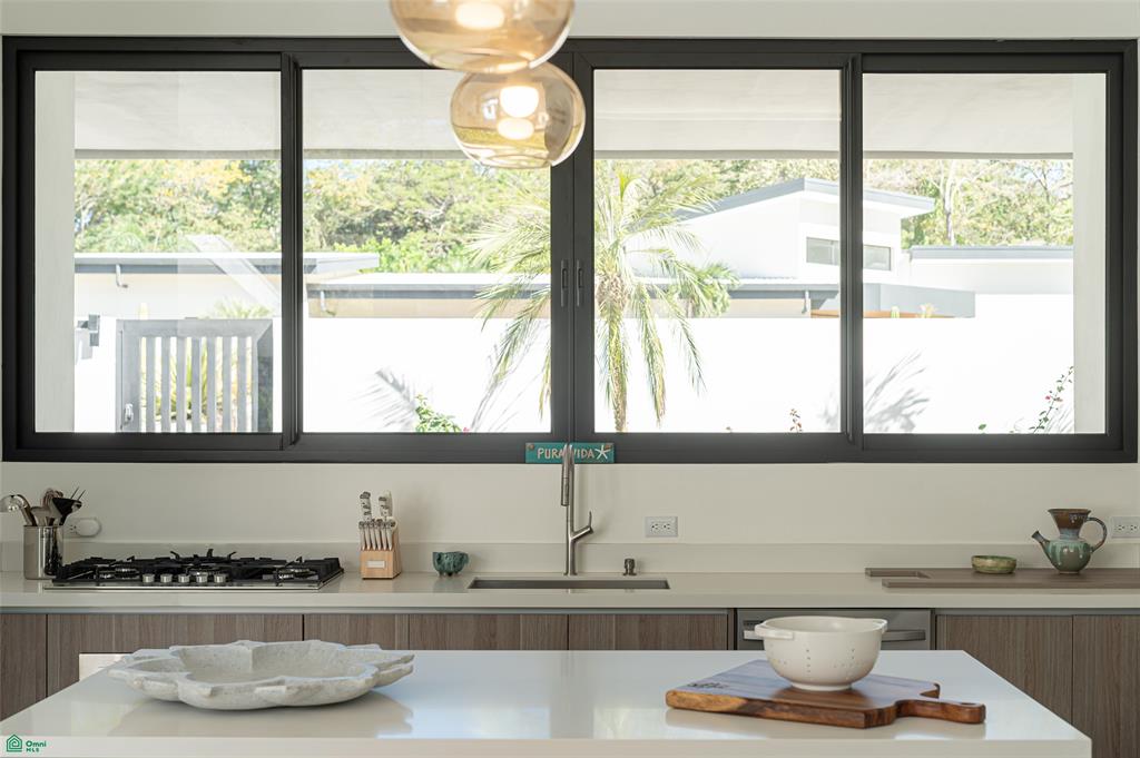 Vida Hermosa | A Private Sanctuary Steps from the Surf