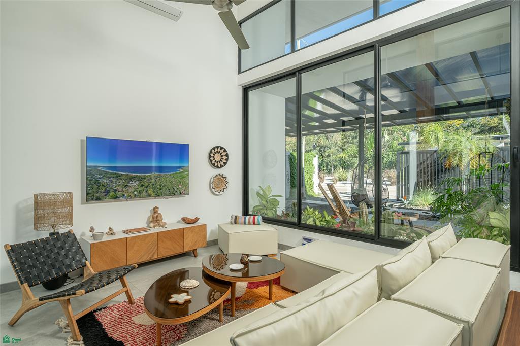 Vida Hermosa | A Private Sanctuary Steps from the Surf