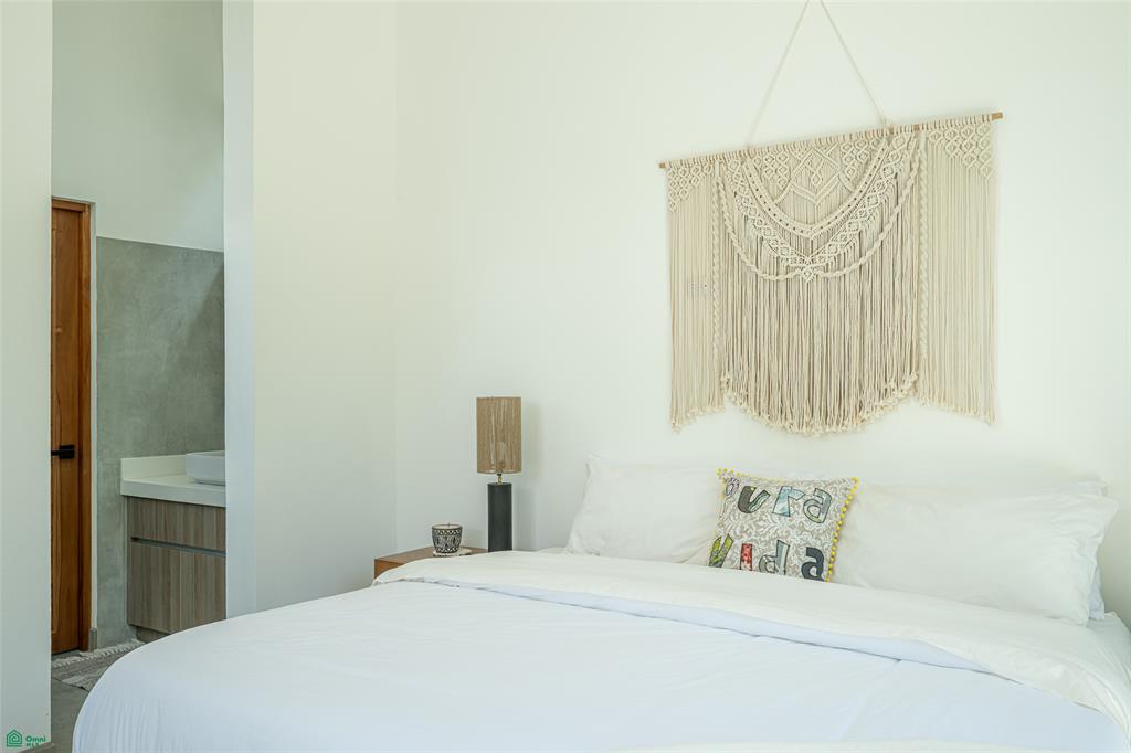 Vida Hermosa | A Private Sanctuary Steps from the Surf