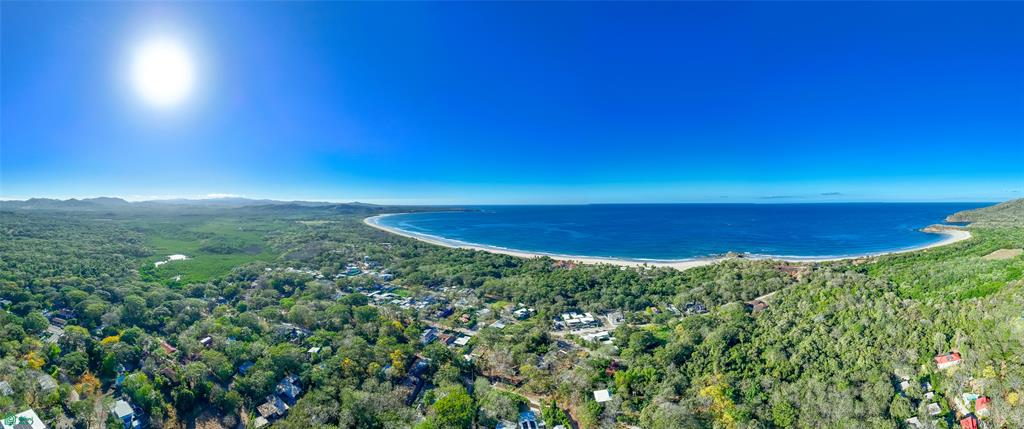 Vida Hermosa | A Private Sanctuary Steps from the Surf