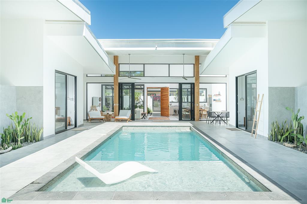 Vida Hermosa | A Private Sanctuary Steps from the Surf