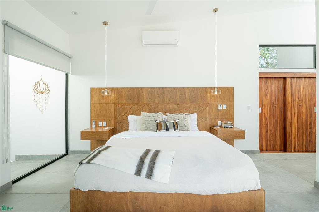 Vida Hermosa | A Private Sanctuary Steps from the Surf