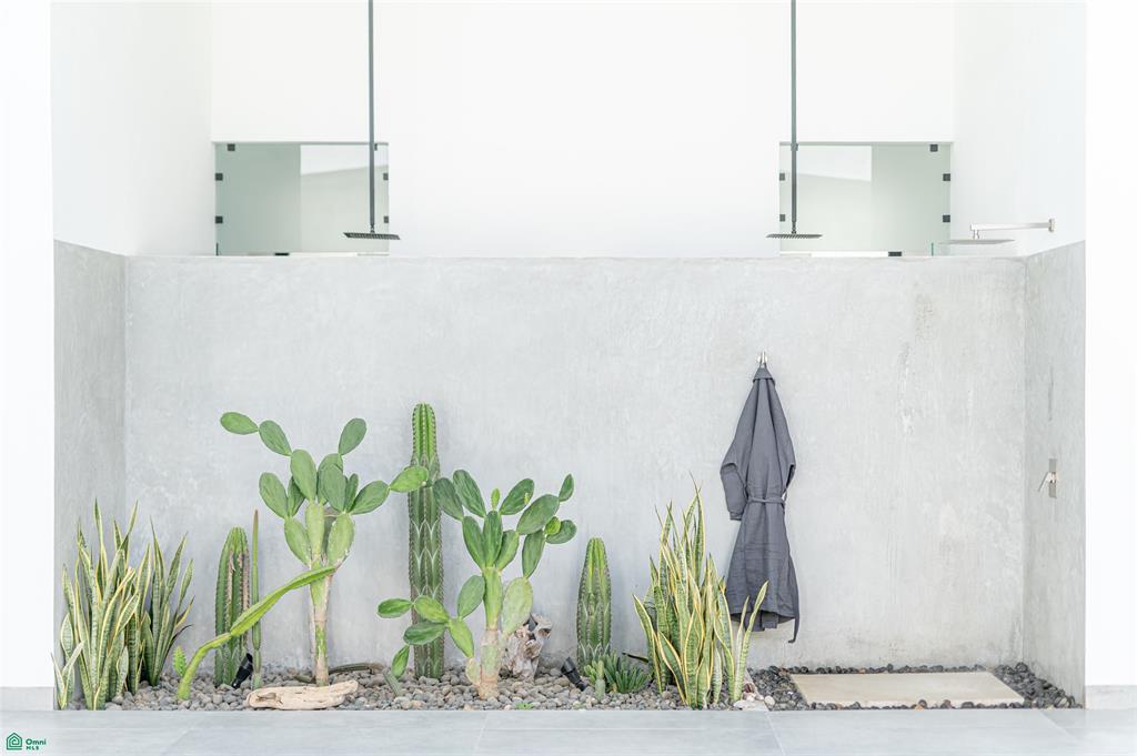 Vida Hermosa | A Private Sanctuary Steps from the Surf