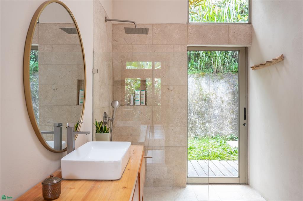 Modern Organic Mountain Home