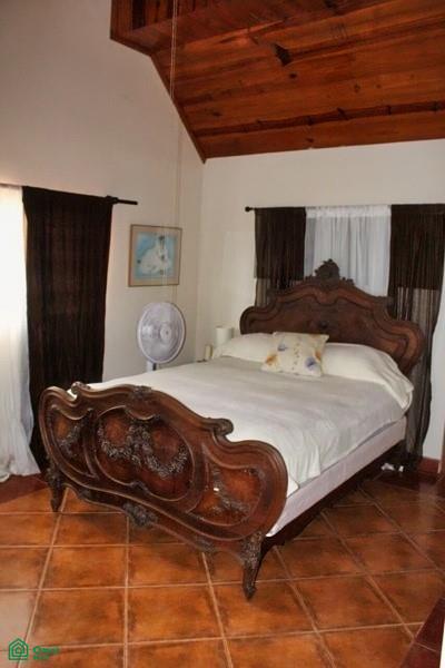 Exclusive Cacao Farm & Luxury Retreat