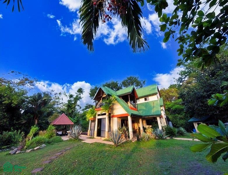 Exclusive Cacao Farm & Luxury Retreat