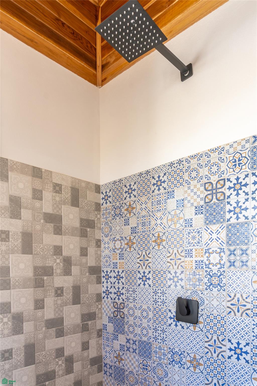 Pura Vida Home