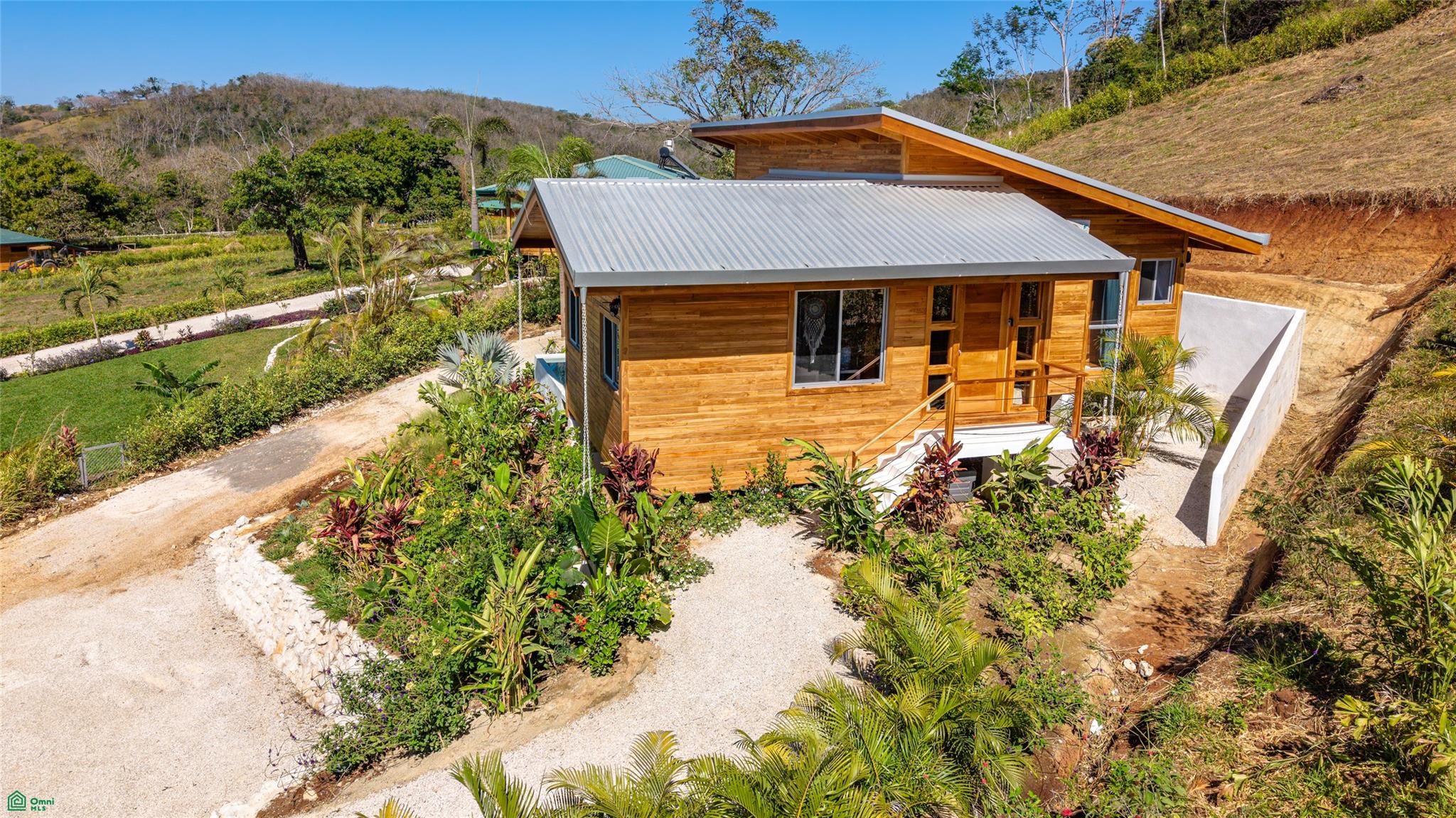 Pura Vida Home