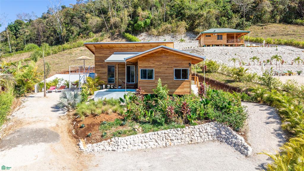 Pura Vida Home