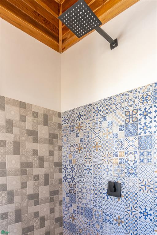 Pura Vida Home