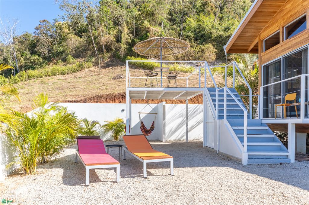 Pura Vida Home