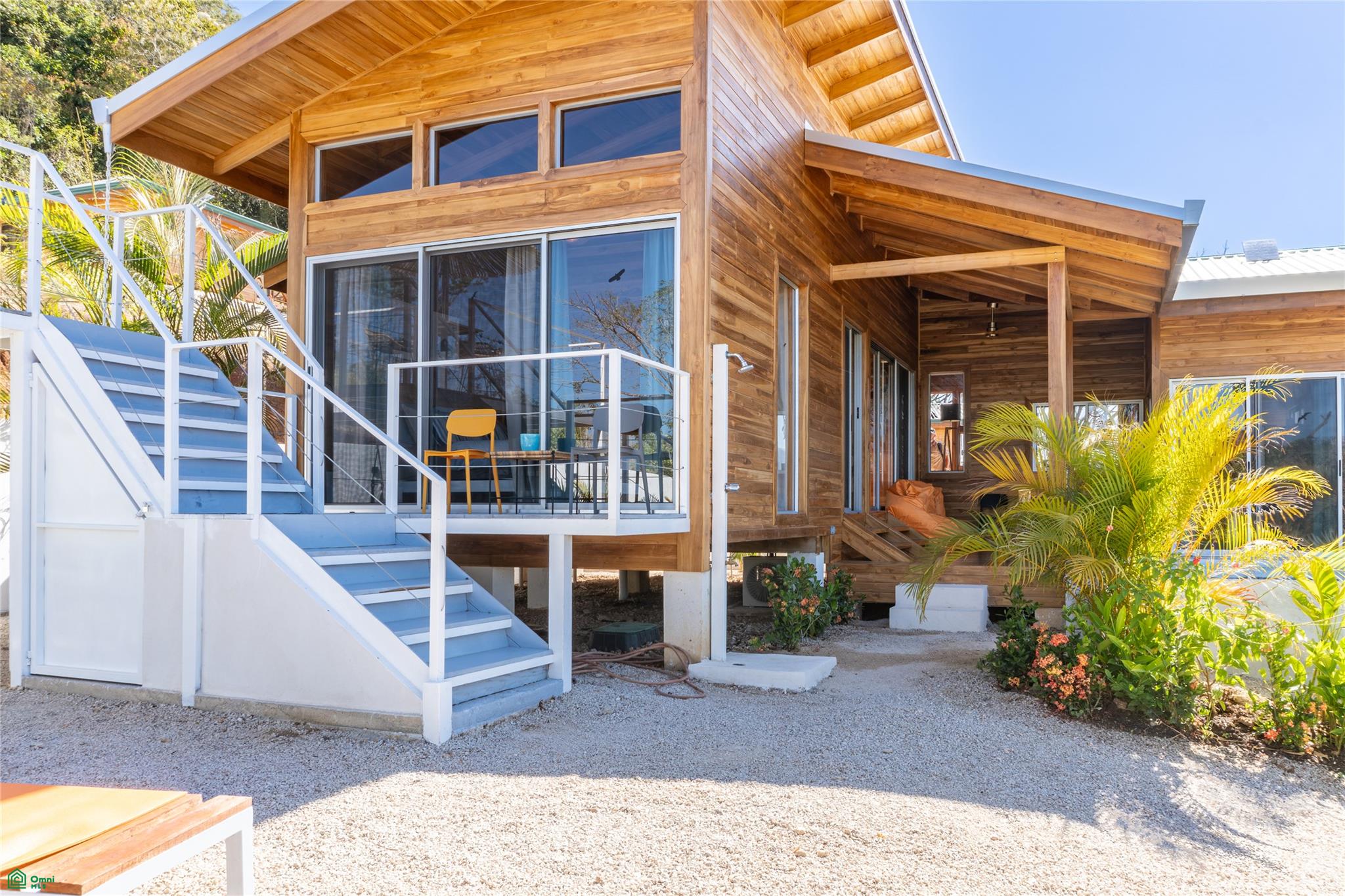 Pura Vida Home
